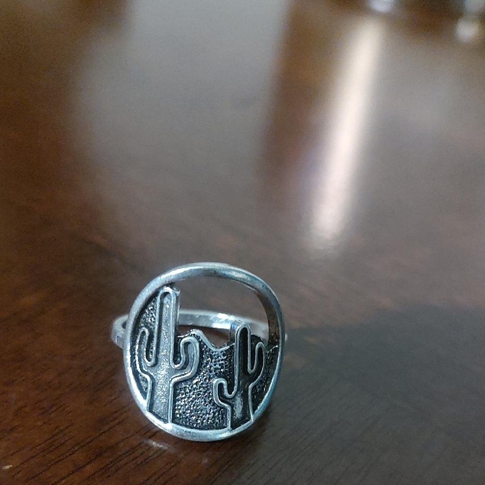 Cactus Design Silver Ring